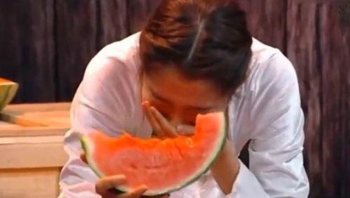 围坐吃瓜完结,一场欢乐的社交盛宴