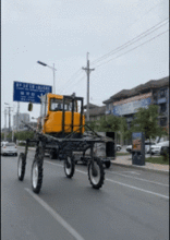 小人吃瓜gif,趣味横生的“小人吃瓜”GIF瞬间