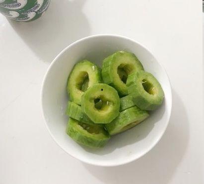 羊角蜜瓜怎么炒着吃,夏日清新口感新体验